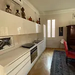 Elegante In Centro A Casa vacanze
